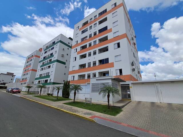 #299 - Apartamento para Venda em Criciúma - SC